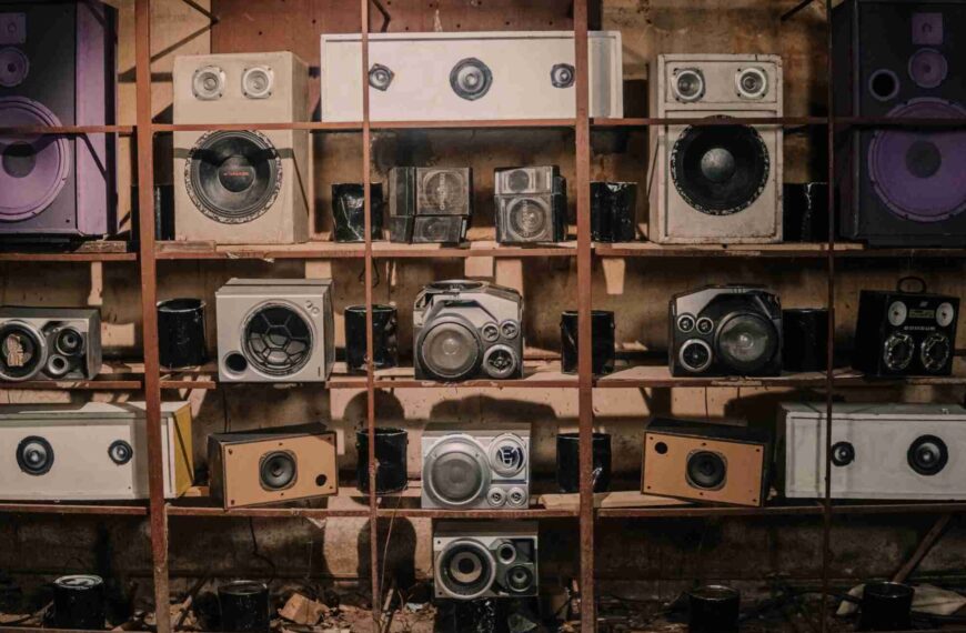 Blog de Parlantes Online: 🚀 Trucos y Consejos 14 La increíble historia del primer parlante de la historia